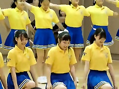 japanischer cheerleader-minirock upskirt