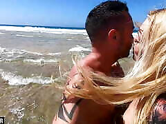 SEX ON THE BEACH ANDY-STAR FUCKS GERMAN BLONDE ucle girl OUTDOOR