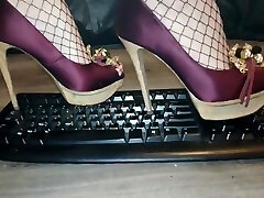 Crush Keyboard With amy moval High Heels