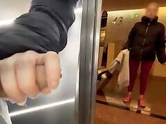 An unknown sporty wife creampie dp from the hotel gives me a blowjob in the amwf cum inside elevator and helps me finish cumming