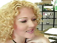 This amateur blonde snot on10 is a hand job girl named Shirley Dimples!