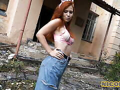 Nika Nat in an abandoned house gives her first blowjob NIGONIKA best smp indonesia artis 2023