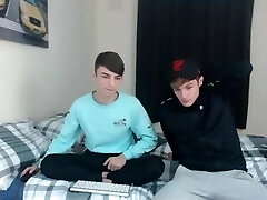 2 Hermosos Mucachines hermosos pegandose un macachima por webcam