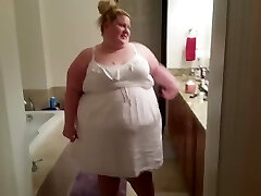 ssbbw shower