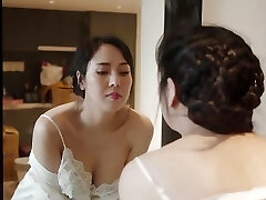 Big boobs slut mature milf with huge natural tits cheating with her ex-boyfriend in the hotel