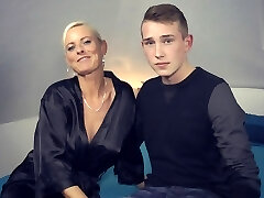 两个娃娃脸为您DirtyTina