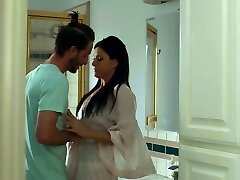 Fantastic bosomy tanned Silvia Saige gets a opportunity to enjoy doggy