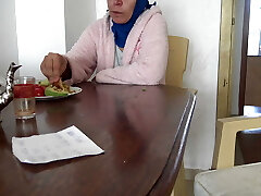 CHOUHA!!! FADIHA!!! I show my stiffy to my homies moroccan granny!!!