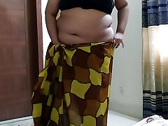 (Tamil Horny Bhabhi Saree Stripping) Indian Steaming Bhabhi cheats on spouse & fucked with ex Boyfriend - Thick Pussy Cum