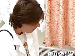 Hairy granny shamelessly gets her fat ass pummeled