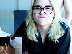 Blonde Teen Loves Deepthroating Big Cock For A Messy Facial