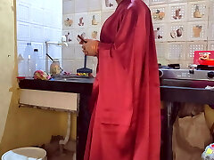 Part Two , Indian fantastic stepmom caught by stepson while talking to her boyfriend 