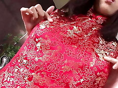 HOT Stunner GAGS ON A HARD COCK THEN RIDES IT Rock Hard ON THE CHAIR