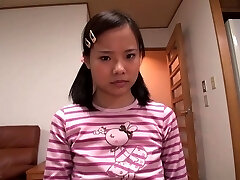 Inexperienced Asian Teen Fucks Her Boyfriend In a Hotel