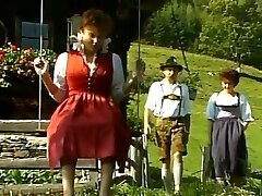 Tanja Fieldmann, Effie Balconi  German Old School