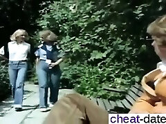 I am from CHEAT-Meeting.COM - Danish Vintage