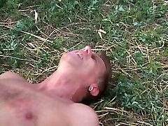 4 stunden pissen (film completo)