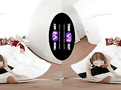 TmwVRnet - Amy Douxxx & Nata Ocean - Early morning three-way