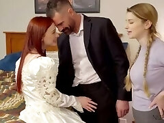 Bunny and Shoes - My Sister Wives What It Takes