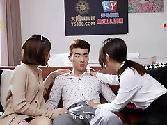 Hand in pussy , Manstick in the ass at the same time ! Total Penetratio