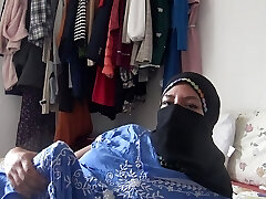 arabic egyptian ladyboy with gigantic dick wants to have anal sex
