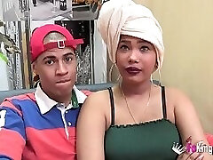 Dude, sell me your gf '_cause I wanna fill her... WITH MY CUM!