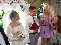 сладкую джейн уайт с горячей попкой трахают сзади - hd