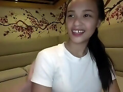 Point Of View-Pinay kinantot ng dayuhan naihi sa sarap