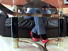 мамаша zeigt ihre muschi und hat freude am фаллоимитатор