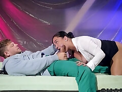 Christina Santes and Michael Fly in hot pantyhose hook-up