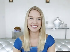 блондинка лейси джонсон принимает два больших черных члена
