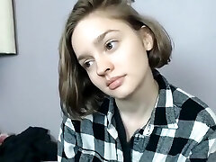 Amateur Euro nubile Lola Taylor screwed up in the car Part 02