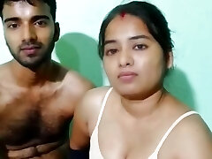 Desi xxx big boobs hot and super-cute bhabhi apne husband ke friend se chudai
