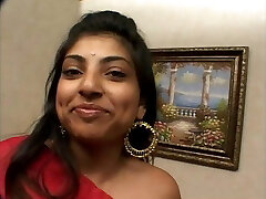 Indian slut thumbs her twat and gets it fucked by a hot shaft