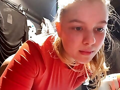 Extreme squirting and fucking in the changing apartment