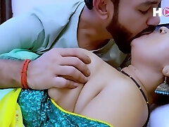 Hot Indian Chubby Wifey