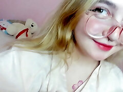 I show closed lips, neck, my holes, nipple