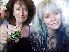 Real mother and not daughter Web Cam 85