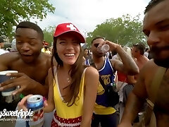 Banging at Street Parade and 2 aficionados caught and recorded us - MySweetApple