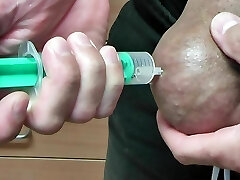 Extreme Pumping Two x Air Into Balls