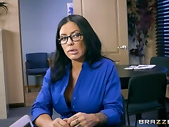 Elegant MILF businesswoman wants to have hard-core sex right now!