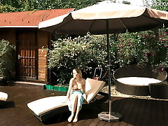 Mimi Cica yet again shows how wondrous she can swim