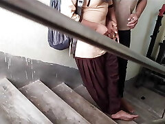 School damsel left by her boyfriend in school and made a man and went viral