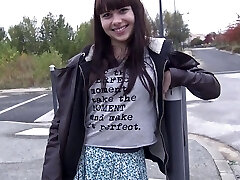 18 years old skinny Luna first anal audition