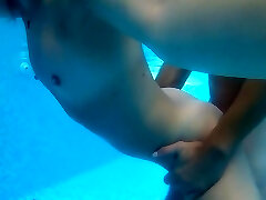 PUBLIC AMATEUR FRENCH - Screw AT SWIMMING POOL PART 2 - APHRODITEXXX