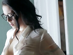 Raven haired babe Noelle Easton fucks insatiable office worker