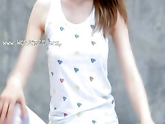 incroyable de douche à partir de mince baise poupée