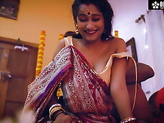 tricherie femme nouvellement mariée avec son petit ami baise hardcore devant son mari (audio hindi )