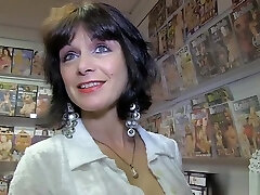Killergram Barbie Stoker gargles of bunch of guys in fuck-a-thon cinema
