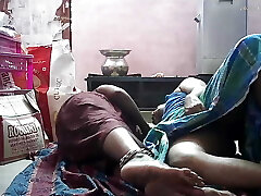 femme indienne baiser et ma grosse bite montrant